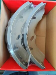 BRAKE SHOESET 4PCS 58305-45A41 - Hyundai Mighty truck parts