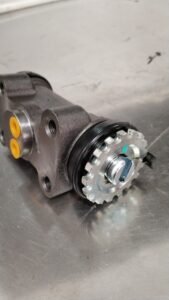 BRAKE WHEEL CYLINDER 58320-45201 - Hyundai Mighty truck parts