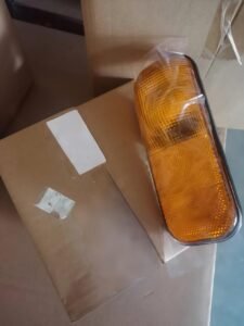 SIDE LAMP 92303-5H000 - Hyundai Mighty truck parts
