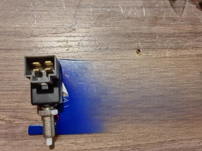 STOP LAMP SWITCH ASSEMBLY 93810-5H000 - Hyundai Mighty truck parts