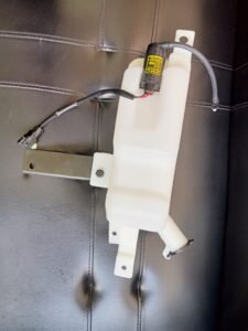 WASHER RESERVOIR 98300-5H112 - Hyundai Mighty truck parts